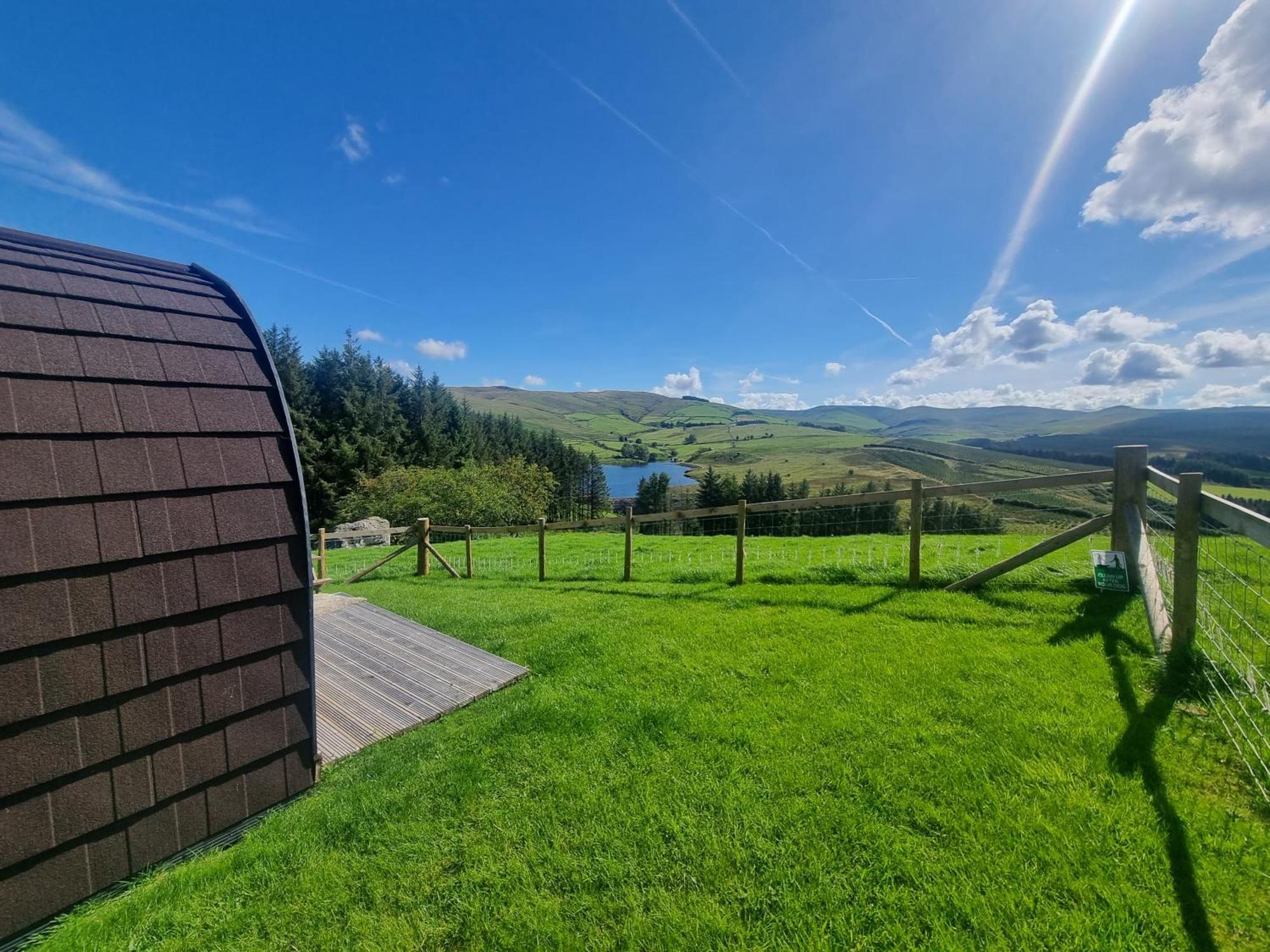 Forester'S Retreat Glamping - Dinas View Hotel Aberystwyth Bagian luar foto